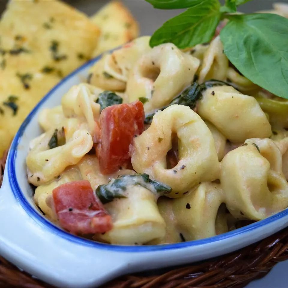 Spinach Tomato Tortellini