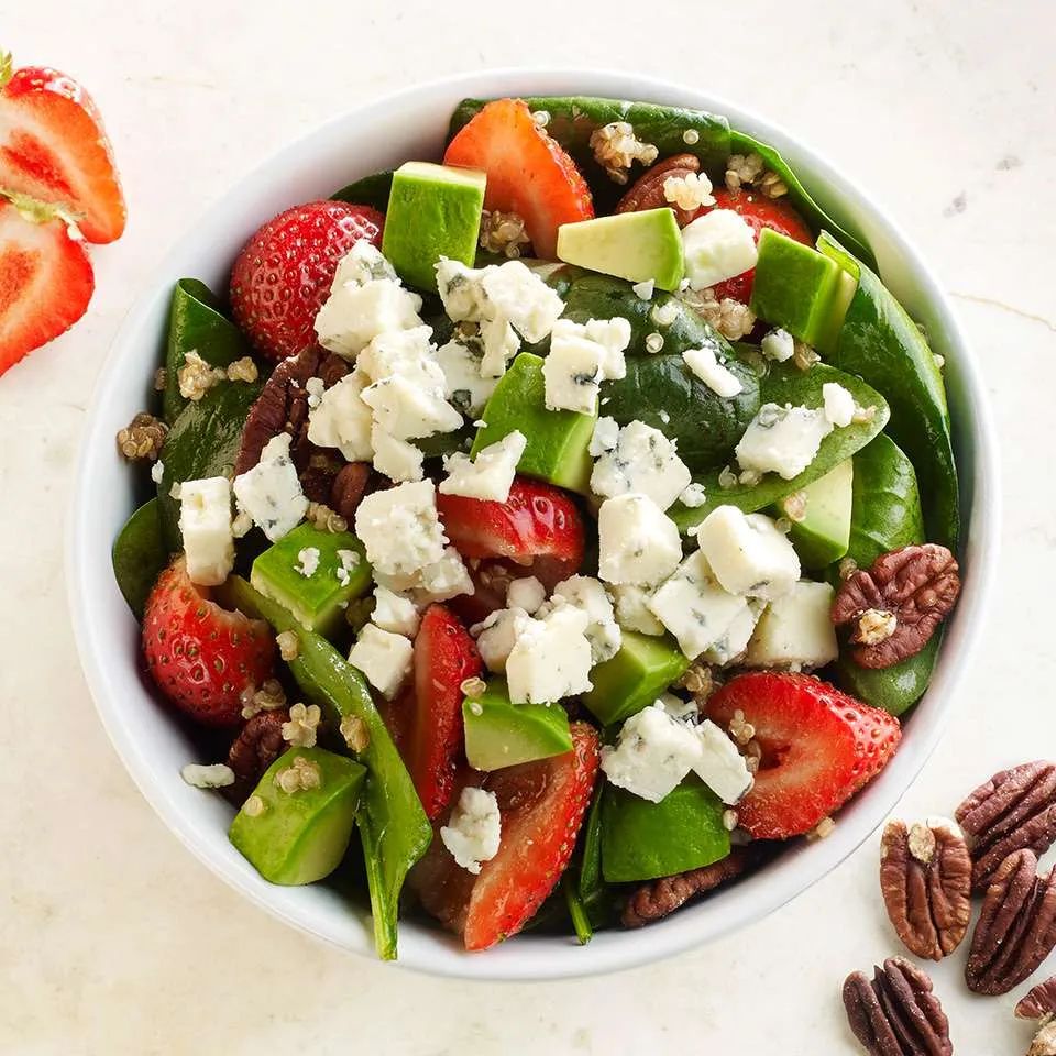 Crumbly Gorgonzola Strawberry Quinoa Salad