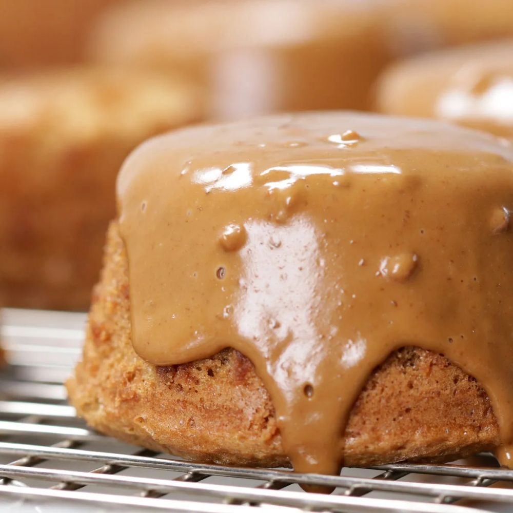 3-Ingredient Cookie Butter Cakes