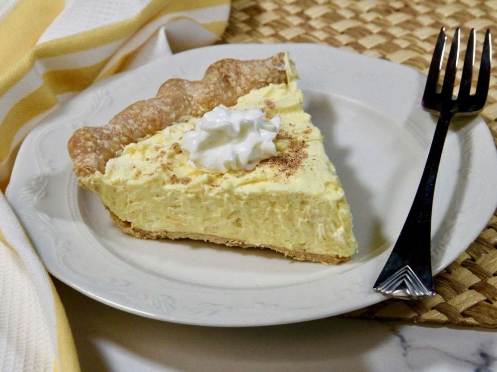 No-Bake Eggnog Pie