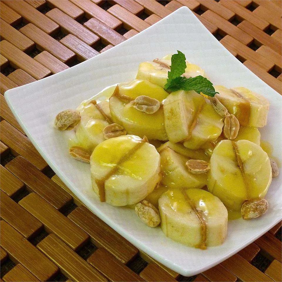 Peanut Butter Bananas and Sauce