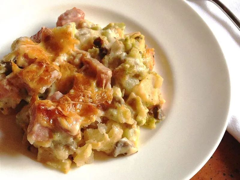 Ham, Potato and Broccoli Casserole