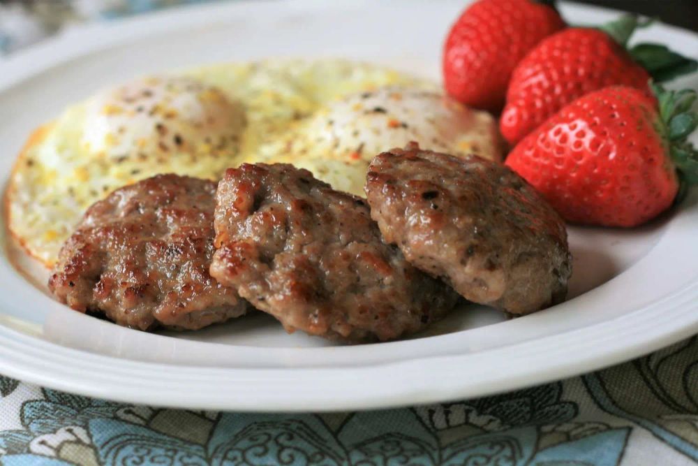 Spicy Maple Breakfast Sausage