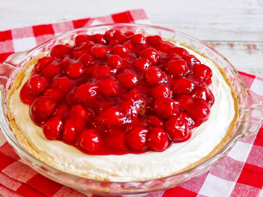 No-Bake Cherry Cheese Pie