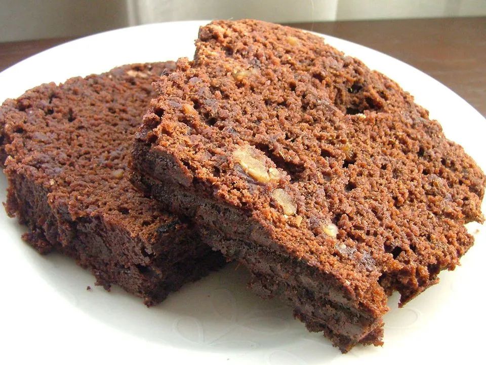 Chocolate Date Cake