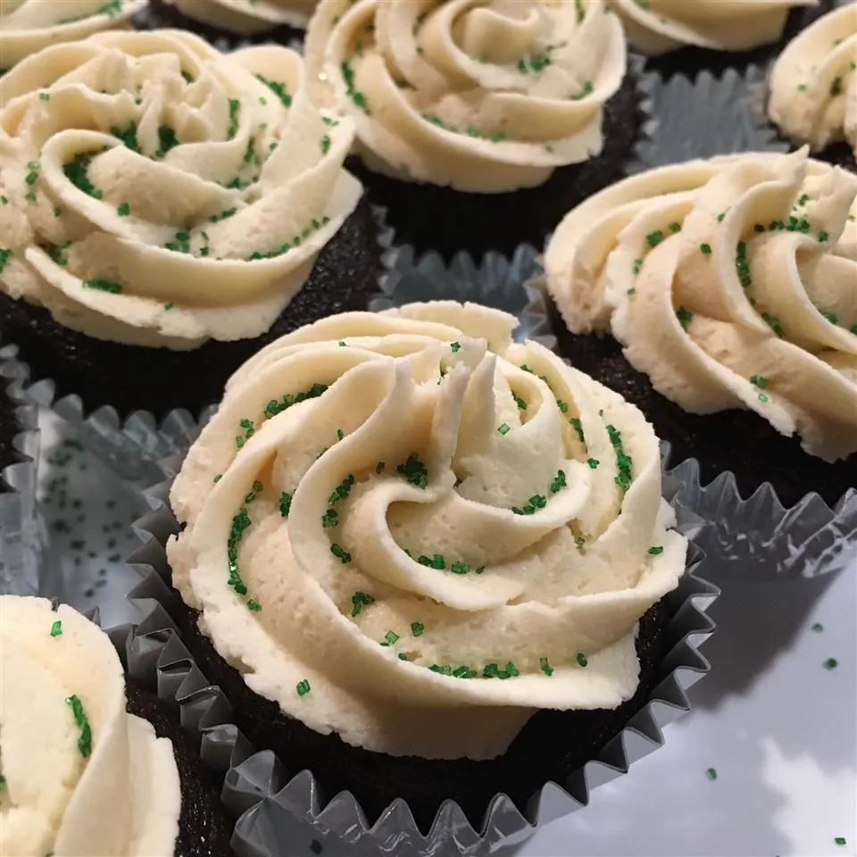 Chocolate Beer Cupcakes With Whiskey Filling And Irish Cream Icing