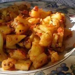 Aloo Gobi ki Subzi (Potatoes and Cauliflower)