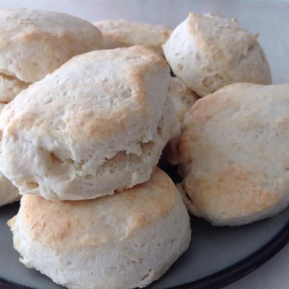 Low-Calorie Buttermilk Biscuits