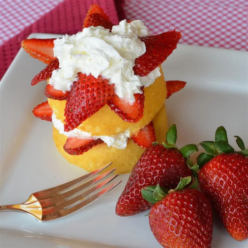 Easy Strawberry Shortcake