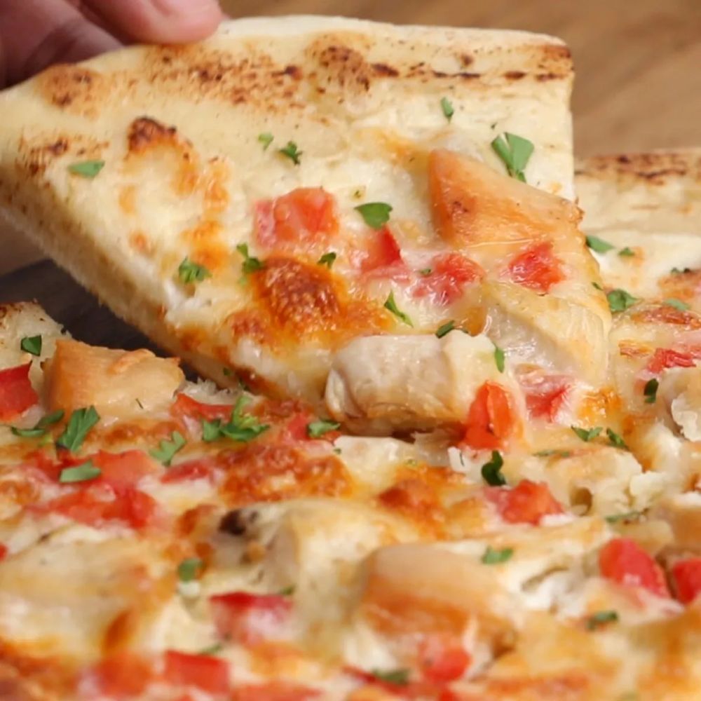 Chicken Alfredo Pizza