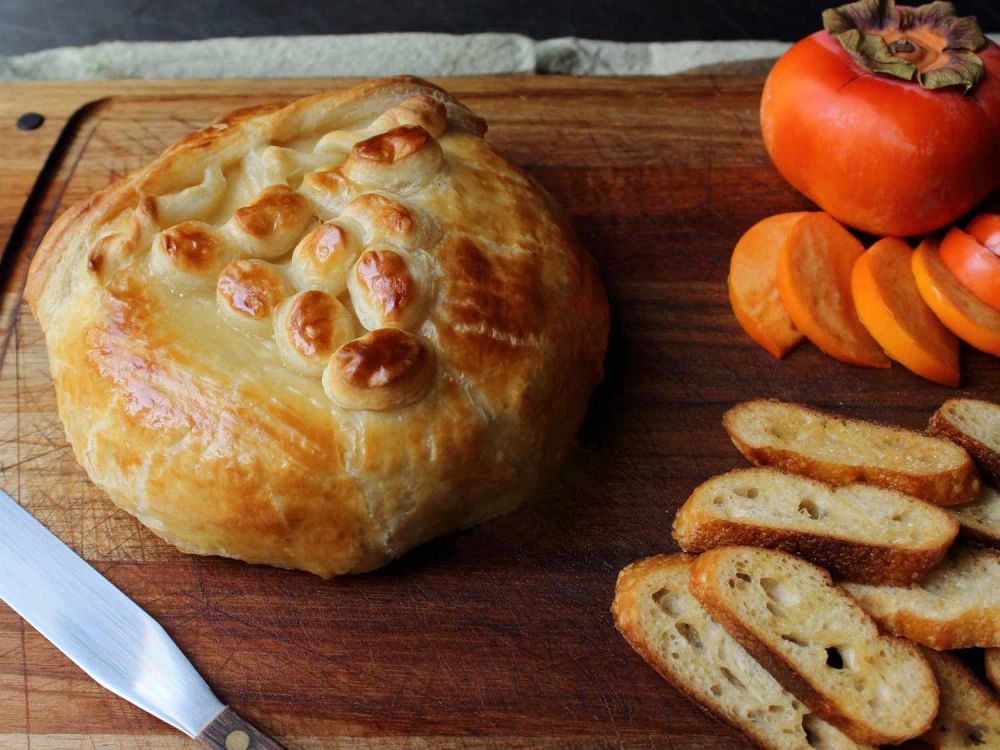 Baked Stuffed Brie with Cranberries & Walnuts