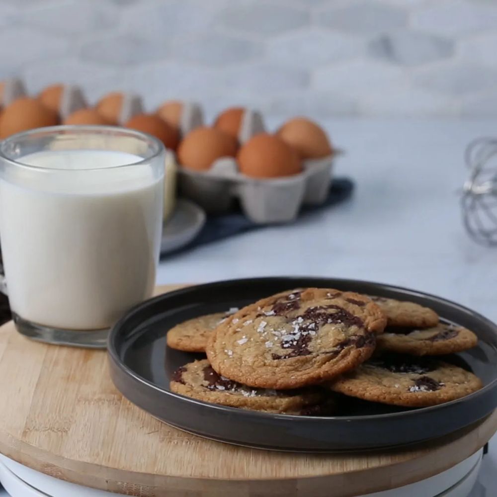 Chocolate Chip Cookies: The Late Night Bite