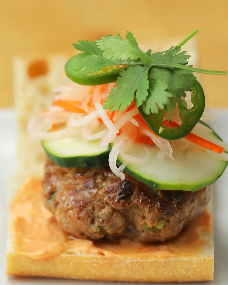 Top Chef Junior Pork Bánh Mì Burger