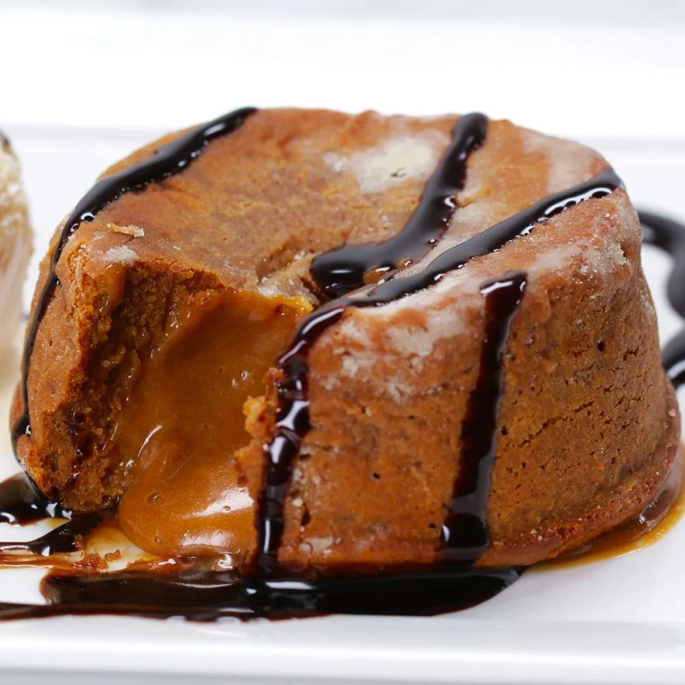 Dulce De Leche Lava Cake