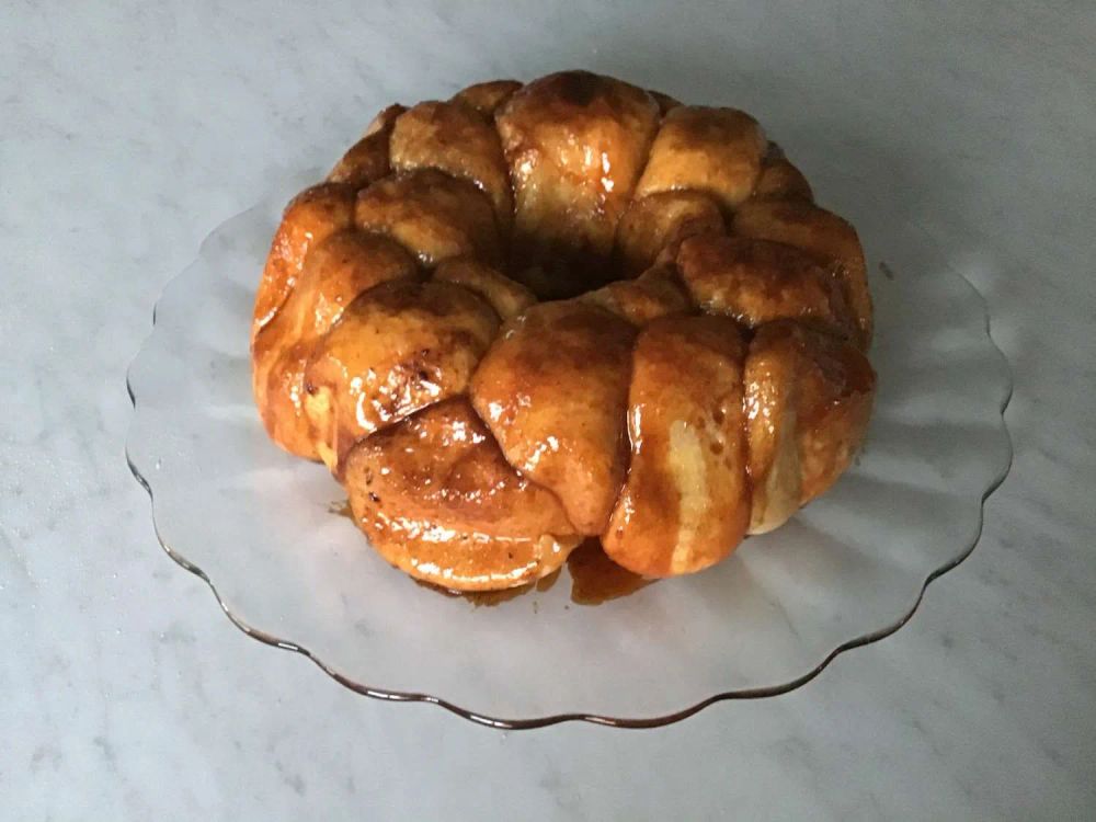 Butterscotch Pull-Apart Rolls