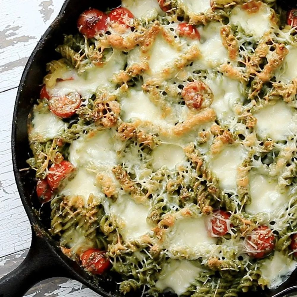 Creamy Pesto Pasta Bake