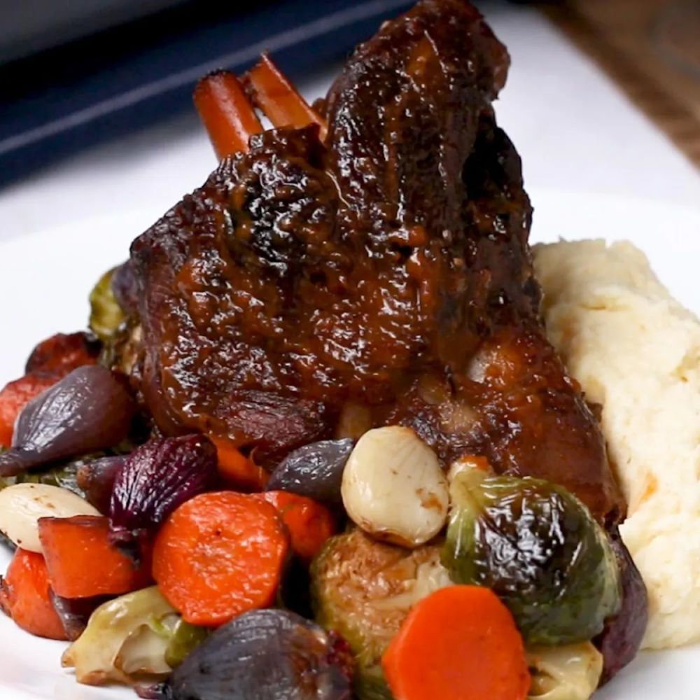 Elegant Braised Lamb Shank Dinner