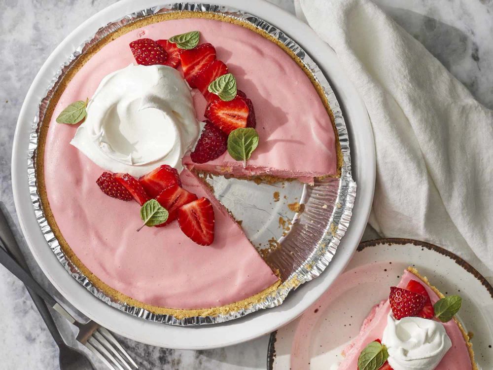 No Bake Strawberry Cheesecake