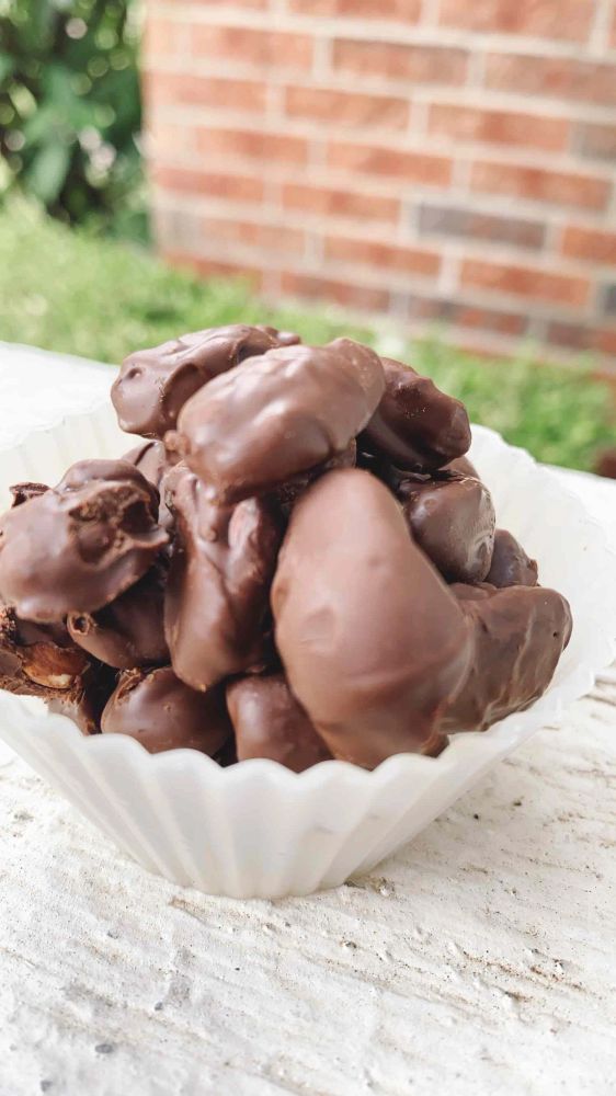 Simple Chocolate-Covered Almonds