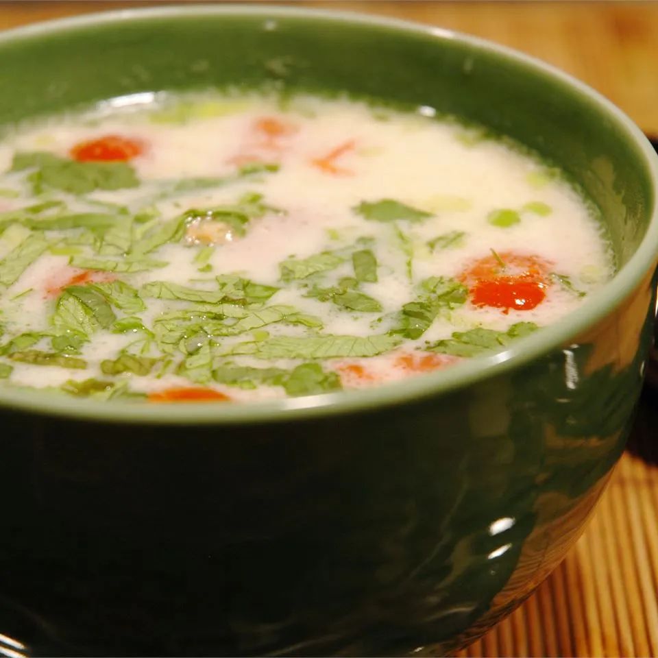 Tom Ka Gai (Coconut Chicken Soup)