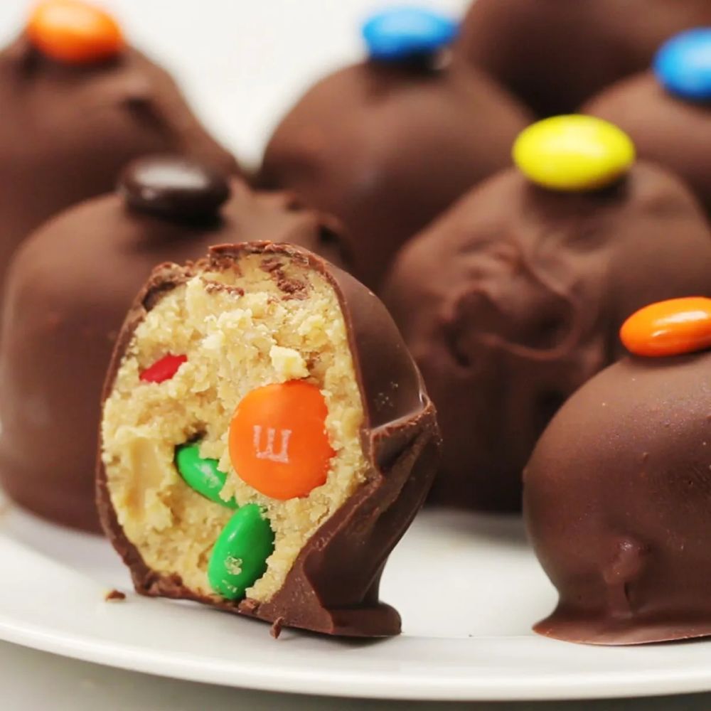 No-bake Chocolate Peanut Butter M&M Balls