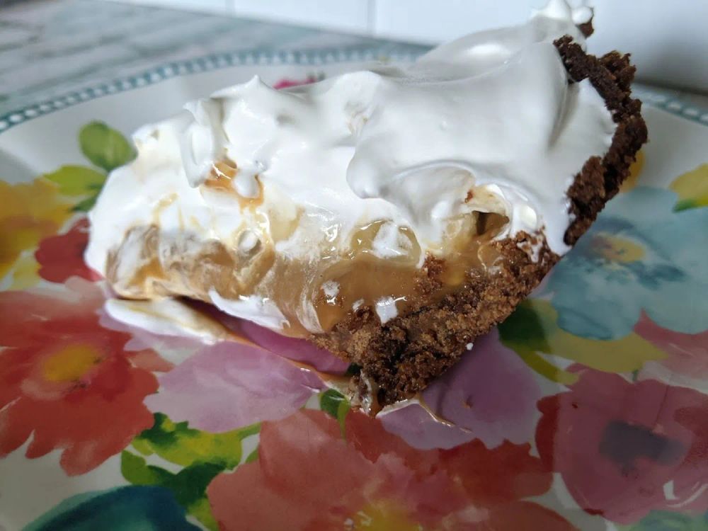 Banoffee (Banana Toffee) Pie