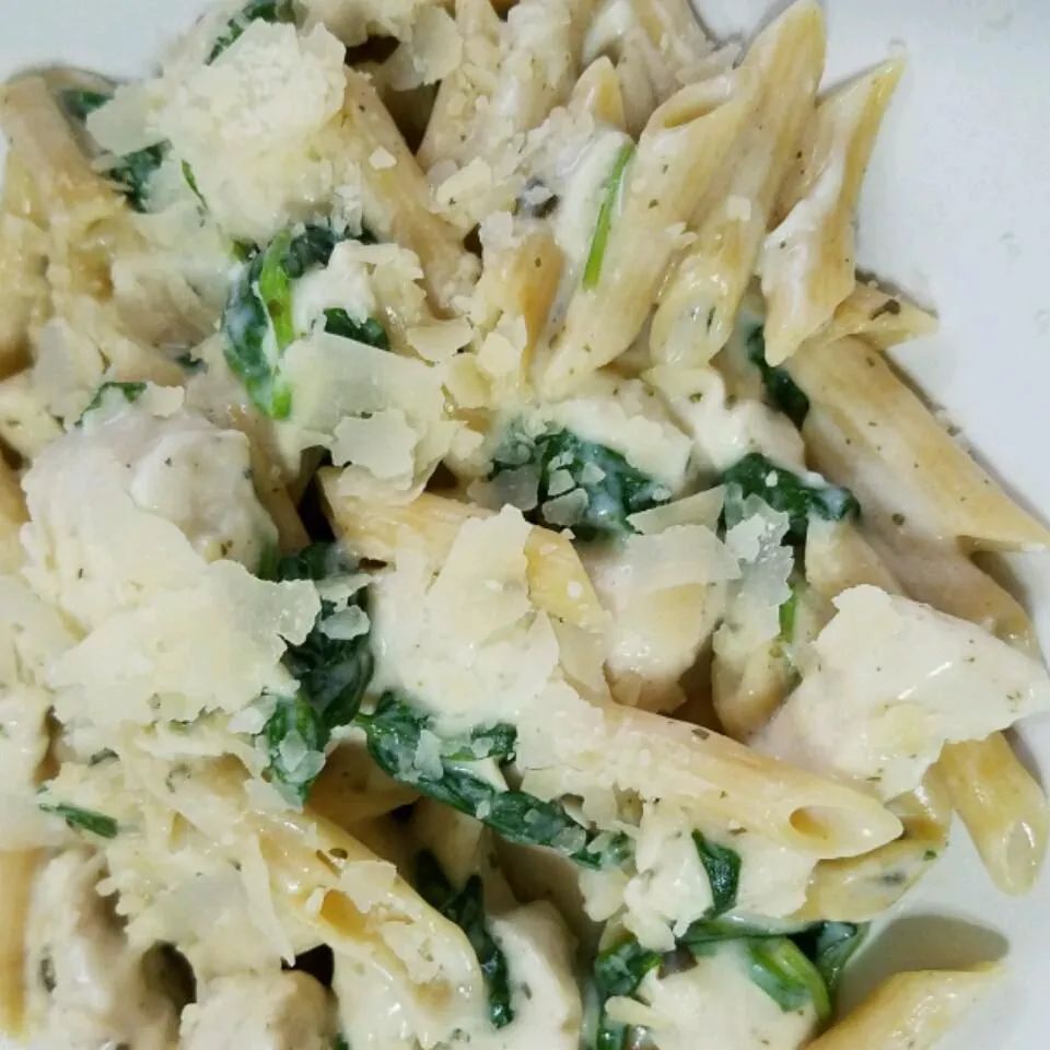 Pesto Chicken Florentine