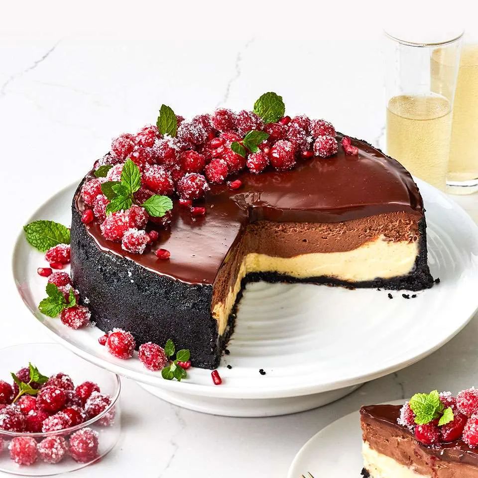 Ghirardelli Layered Chocolate Cheesecake With Ganache Glaze