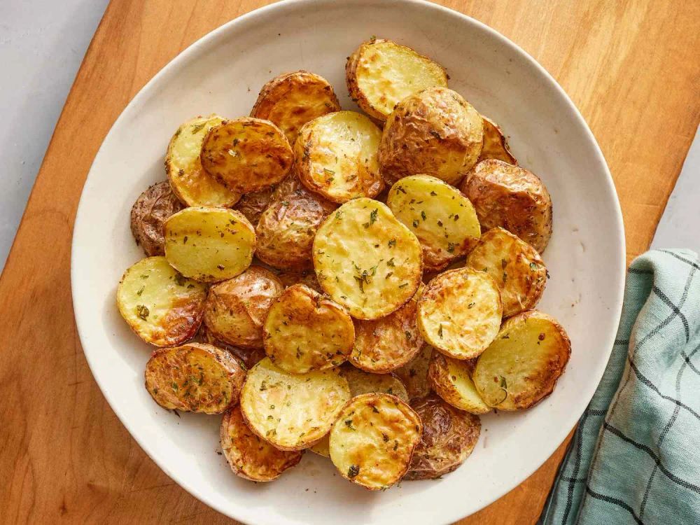 Air Fryer Garlic and Parsley Baby Potatoes