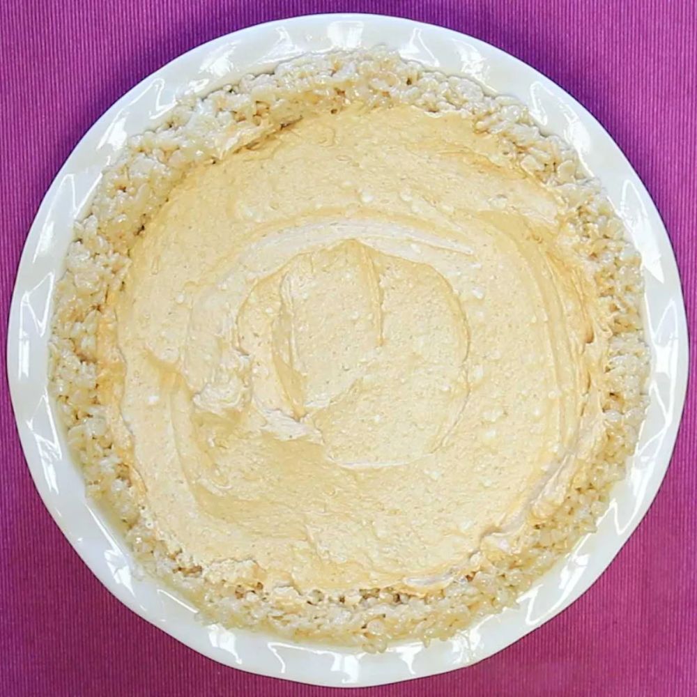 No-Bake Rice Krispies Pumpkin Cheesecake