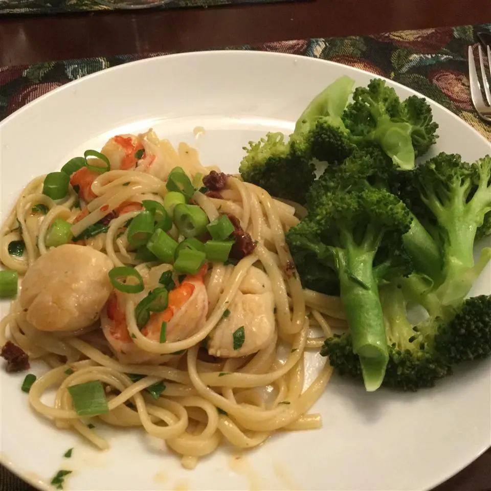 Linguine with Seafood and Sundried Tomatoes