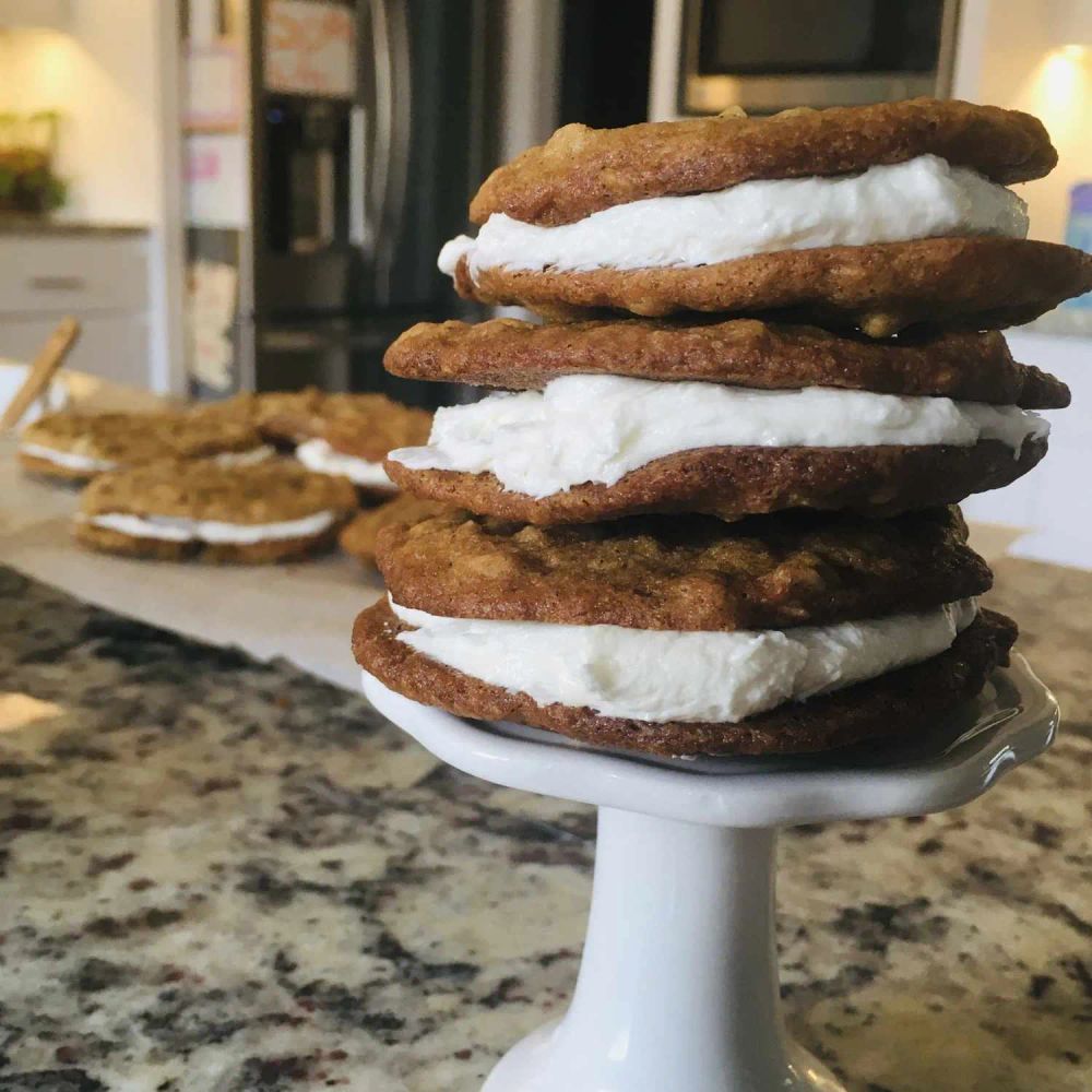 Irresistible Oatmeal Cream Pies