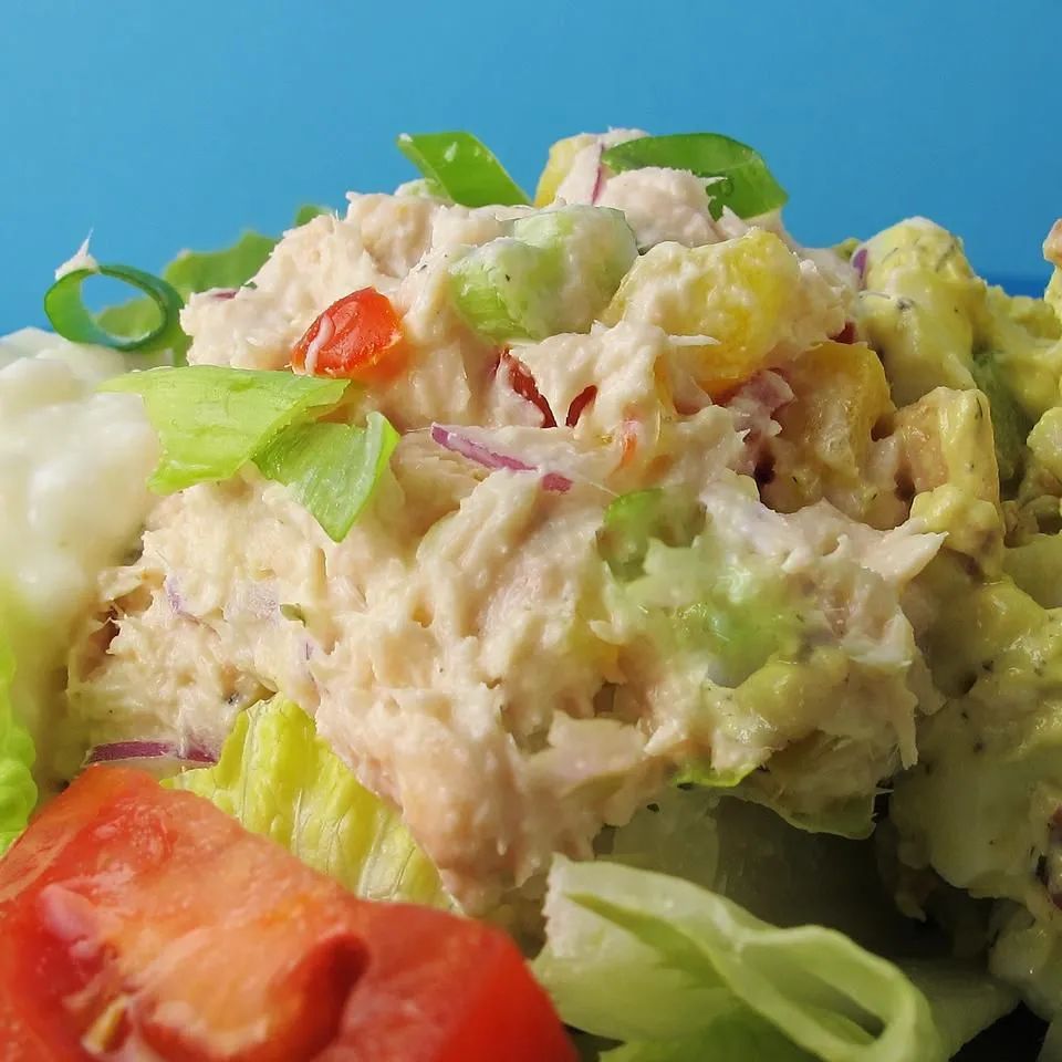 Creamy and Crunchy Tuna Salad Supreme