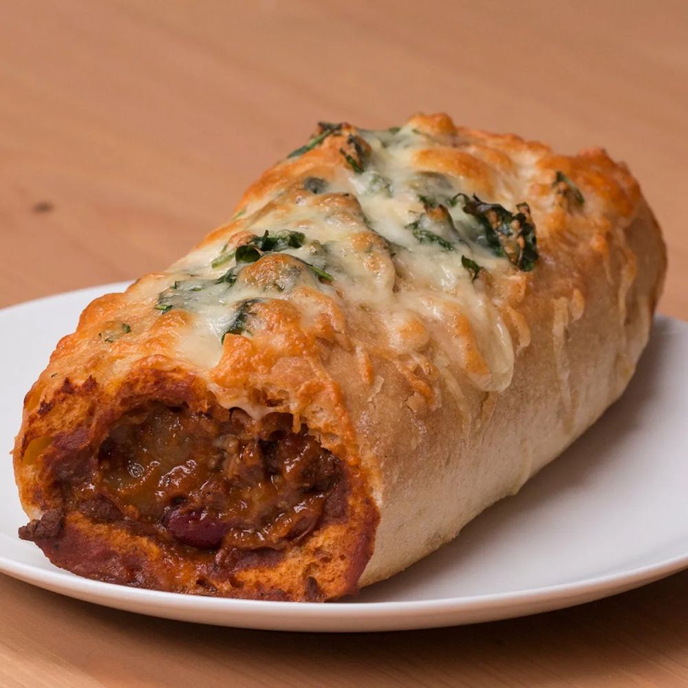 Chilli Stuffed Garlic Bread