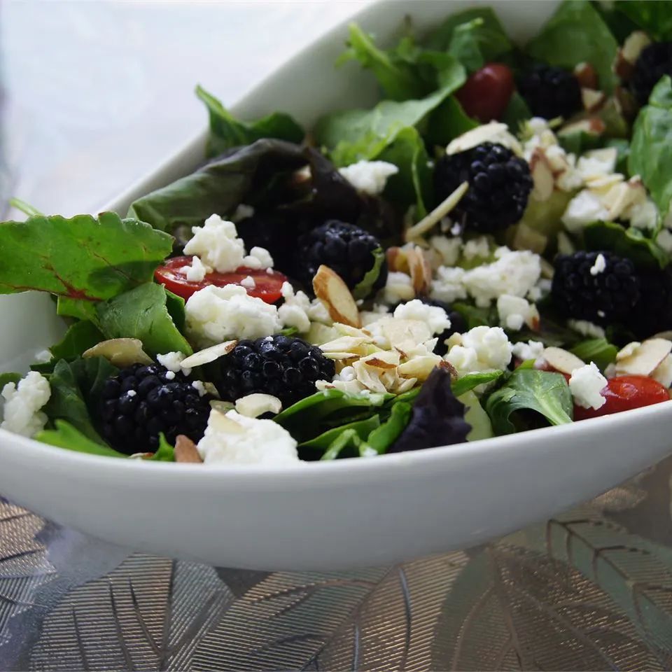 Blackberry Spinach Salad