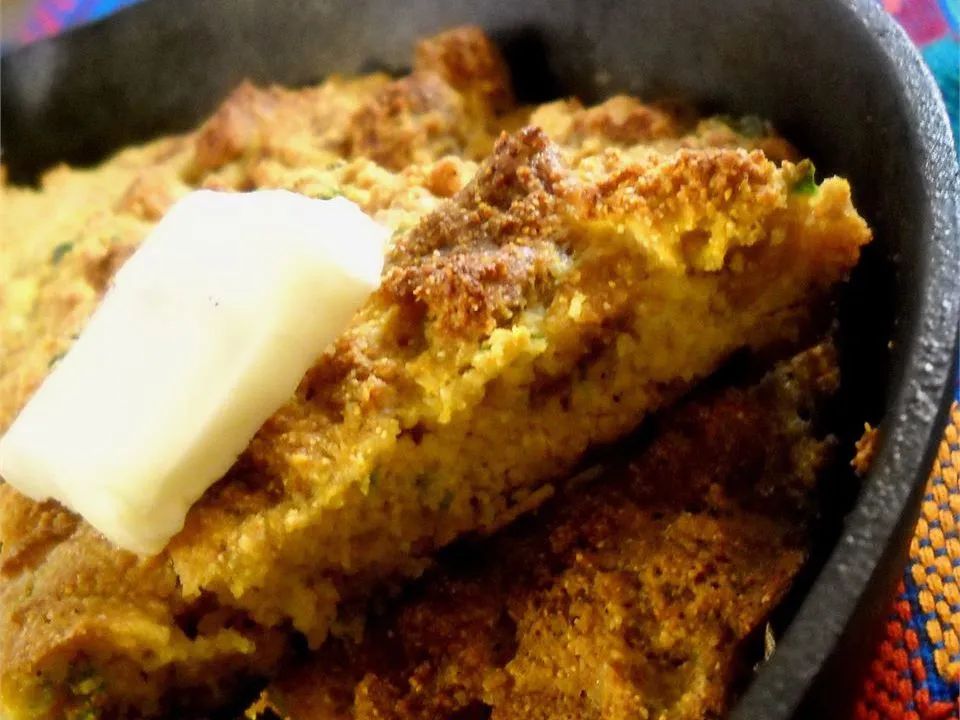 Crackling Cornbread