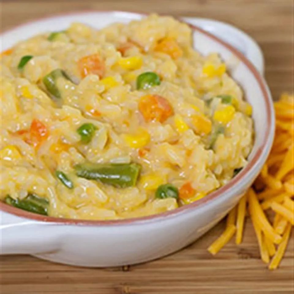 One Pot Easy Cheesy Vegetables and Rice