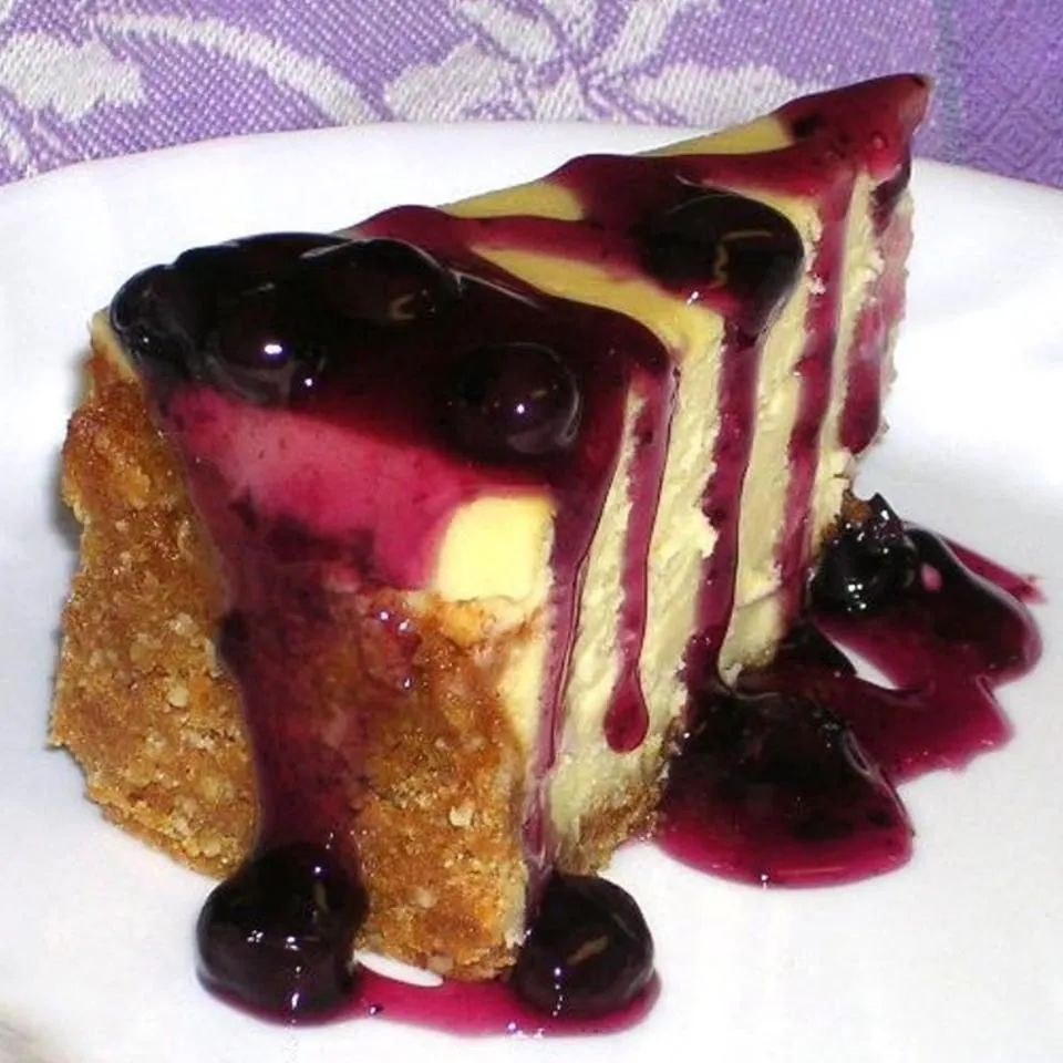 White Chocolate Blueberry Cheesecake