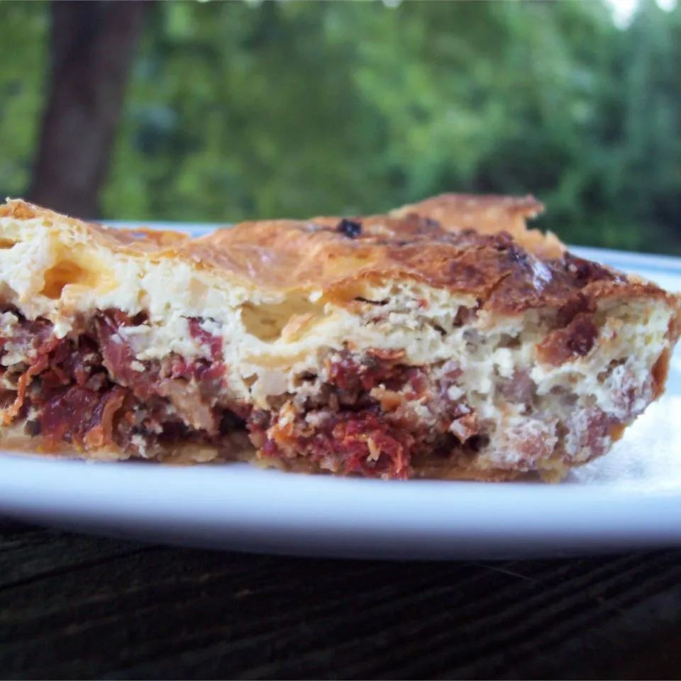 Sausage and Sun-Dried Tomato Quiche