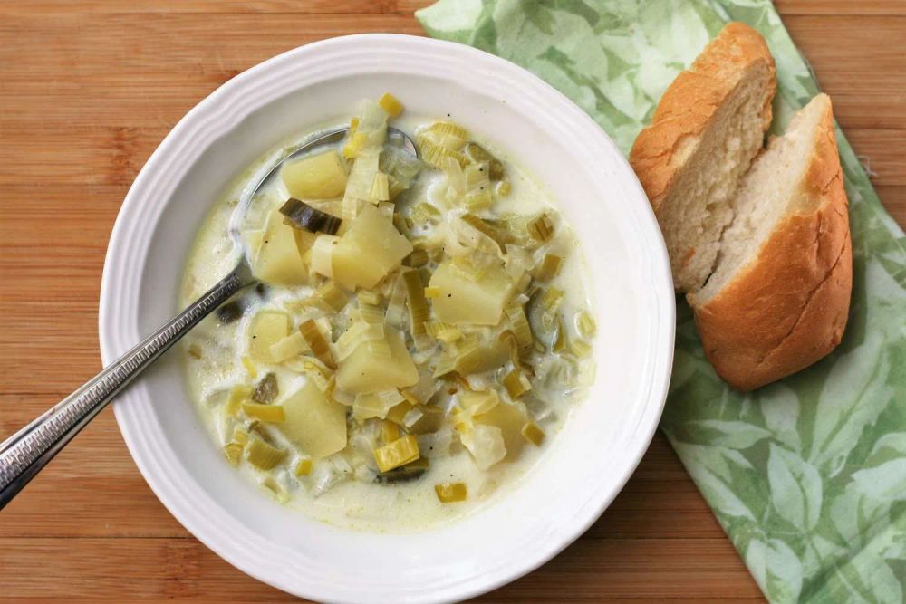 Low-Fat Potato and Leek Soup