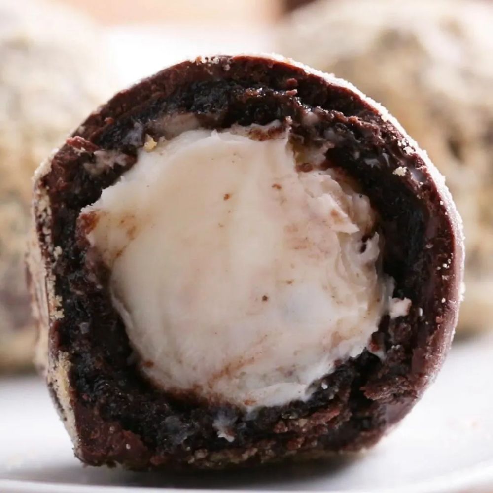 Cheesecake Stuffed Brownie Truffles