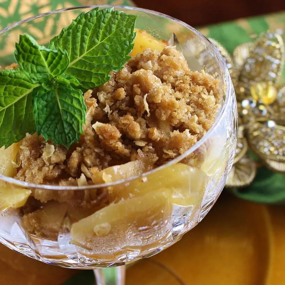 Family Favorite Apple Crisp