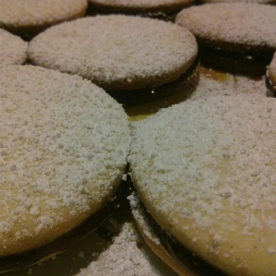 Fruit Preserve Sandwich Cookies