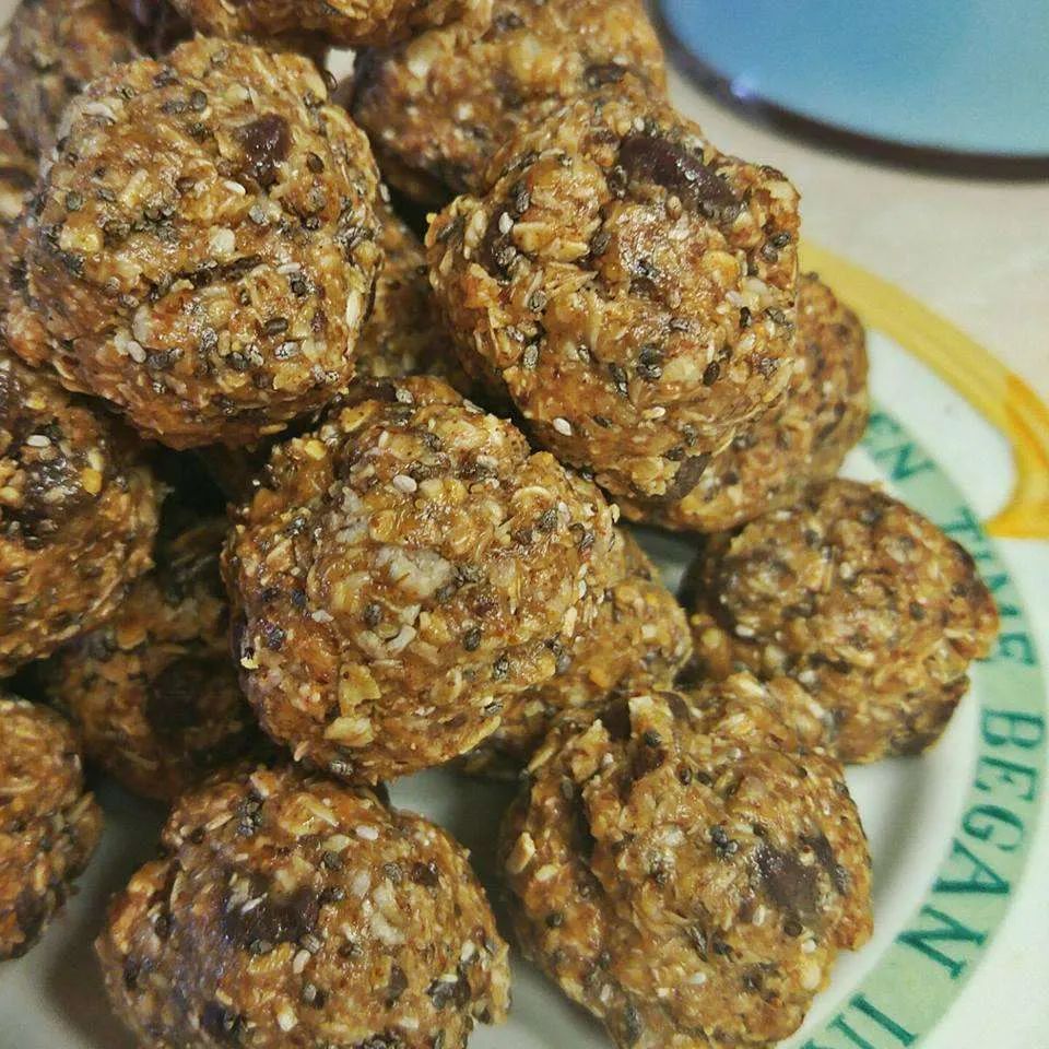 Oatmeal Almond Butter Bites