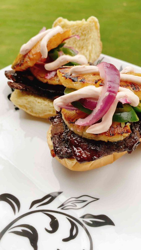 Hawaiian Beef Sliders with Sriracha Cream Sauce