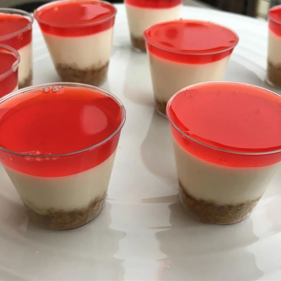 Strawberry Cheesecake Jell-O Shots