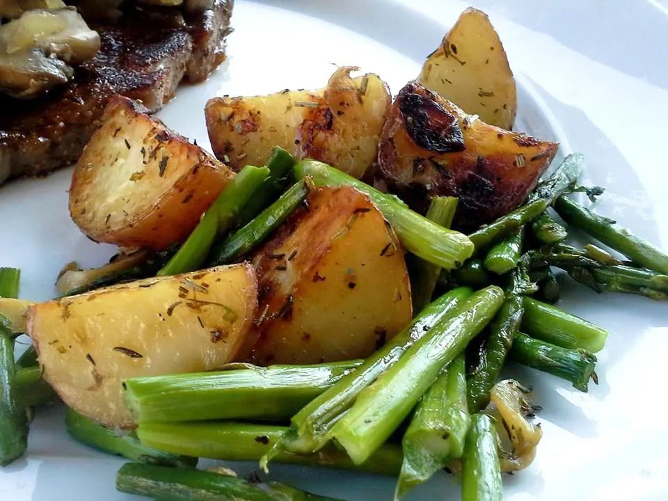 Oven Roasted Red Potatoes and Asparagus