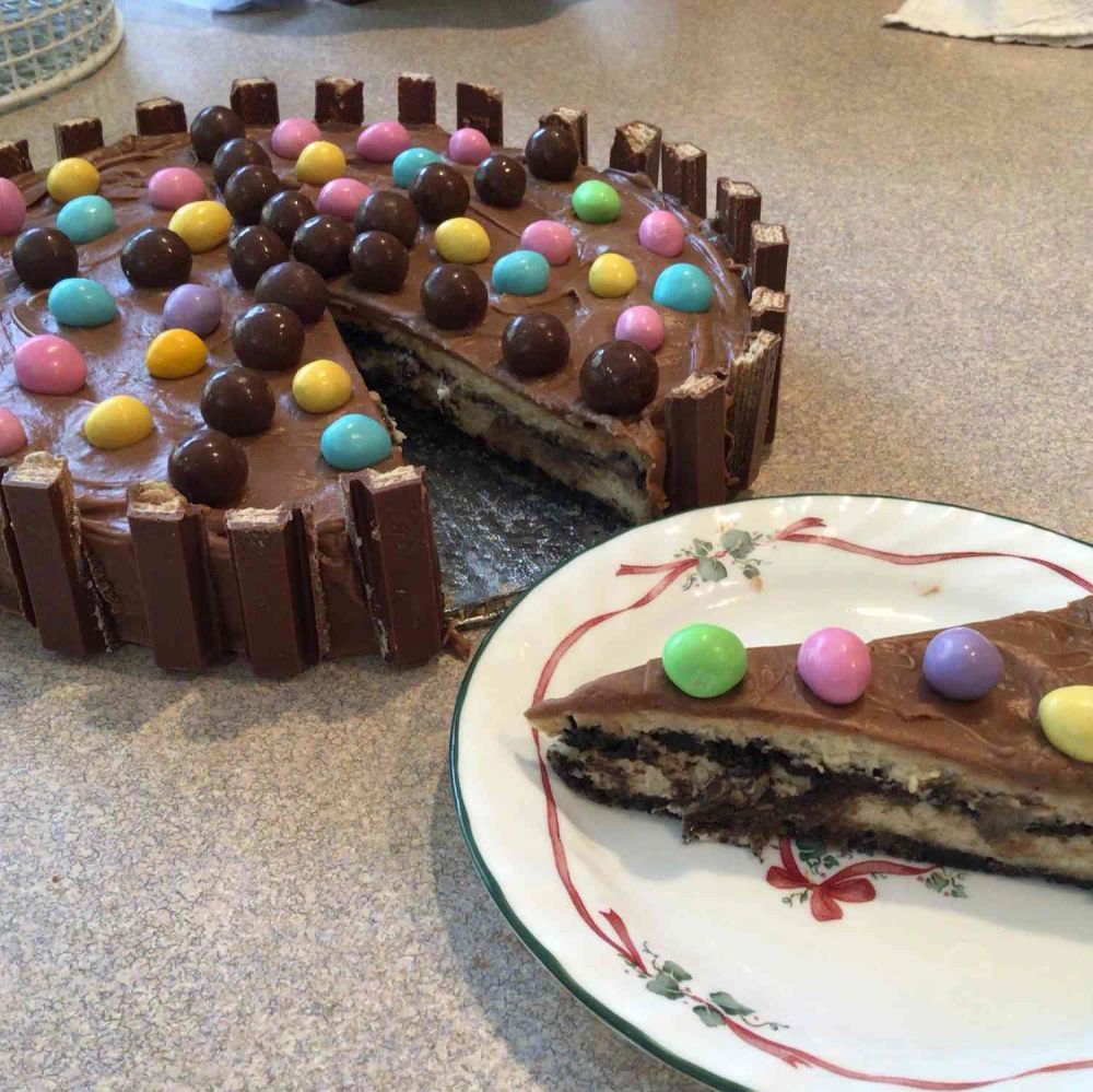 Oreo® Cheesecake with Kit Kat® and M&M's®