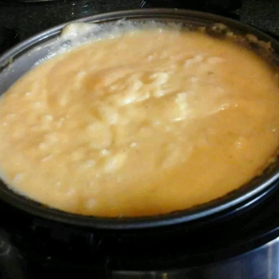 Rice Cooker Super Cheesy Polenta