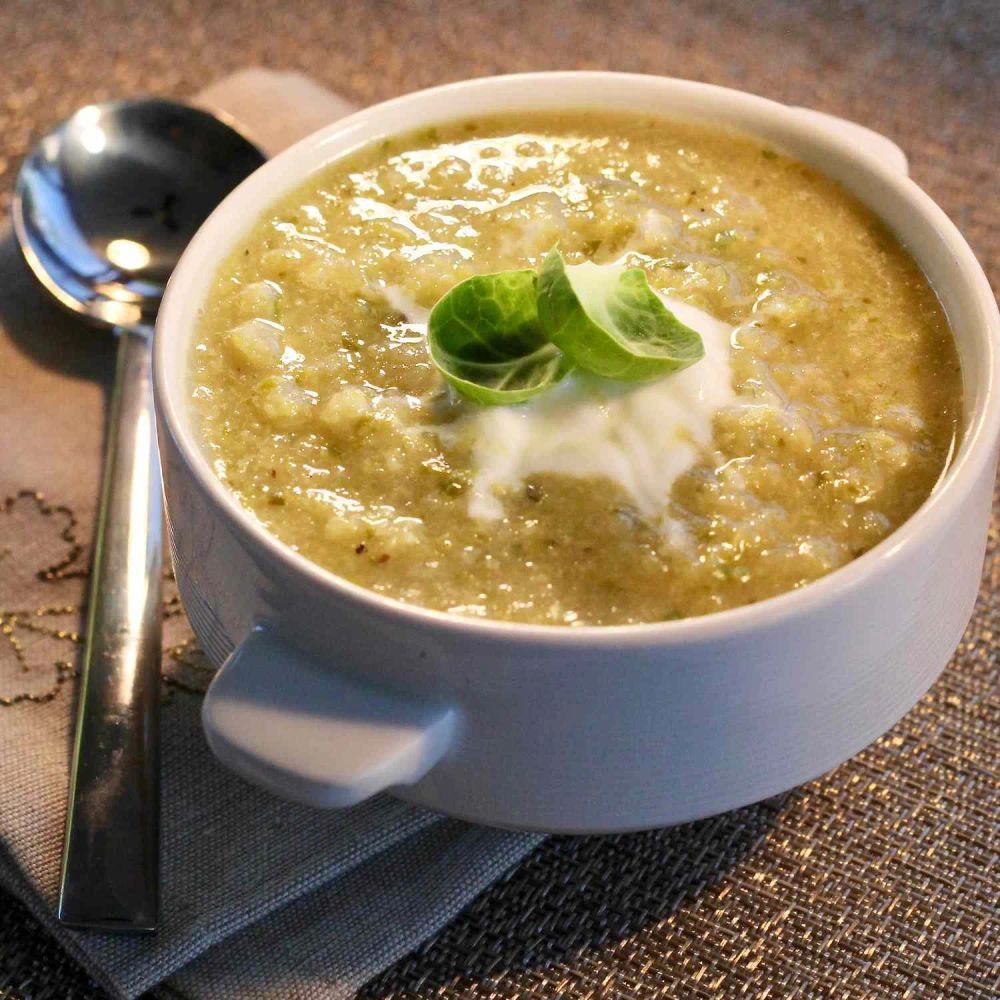 Brussels Sprouts Soup with Caramelized Onions